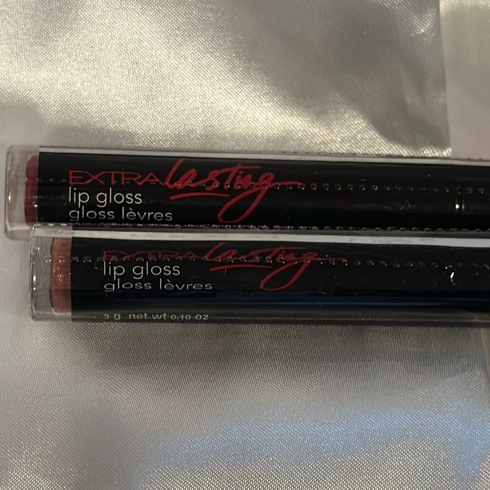 Avon Everlasting Lip Gloss (2) “Lingering Mauve” & “Lingering Plum” - Picture 2 of 7